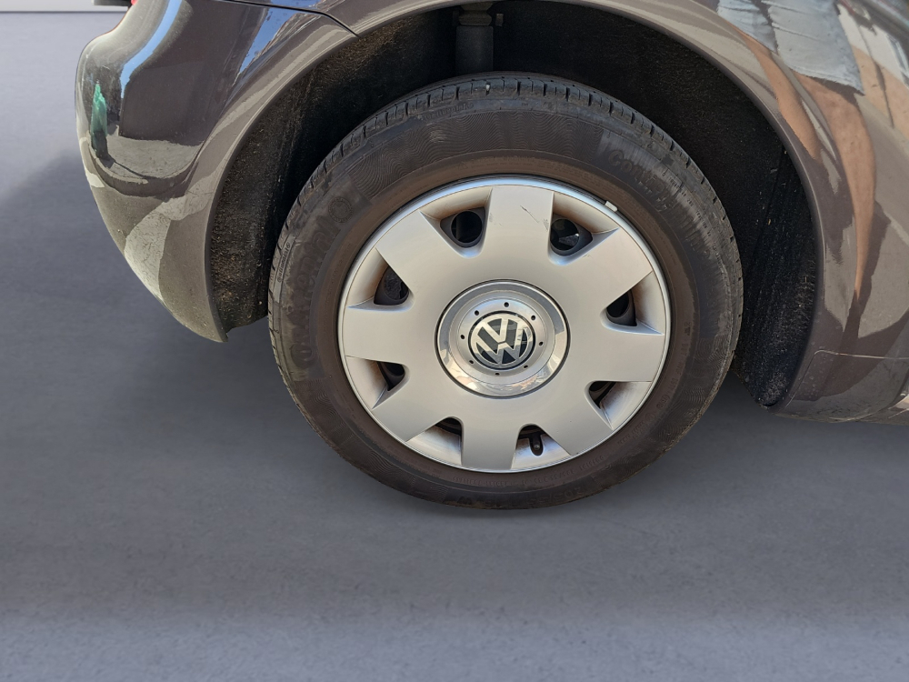 Volkswagen New Beetle 1.6 foto 15