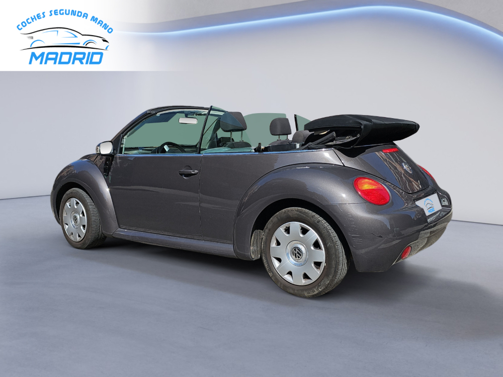 Volkswagen New Beetle 1.6 foto 4