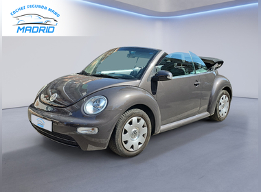 Volkswagen - New Beetle