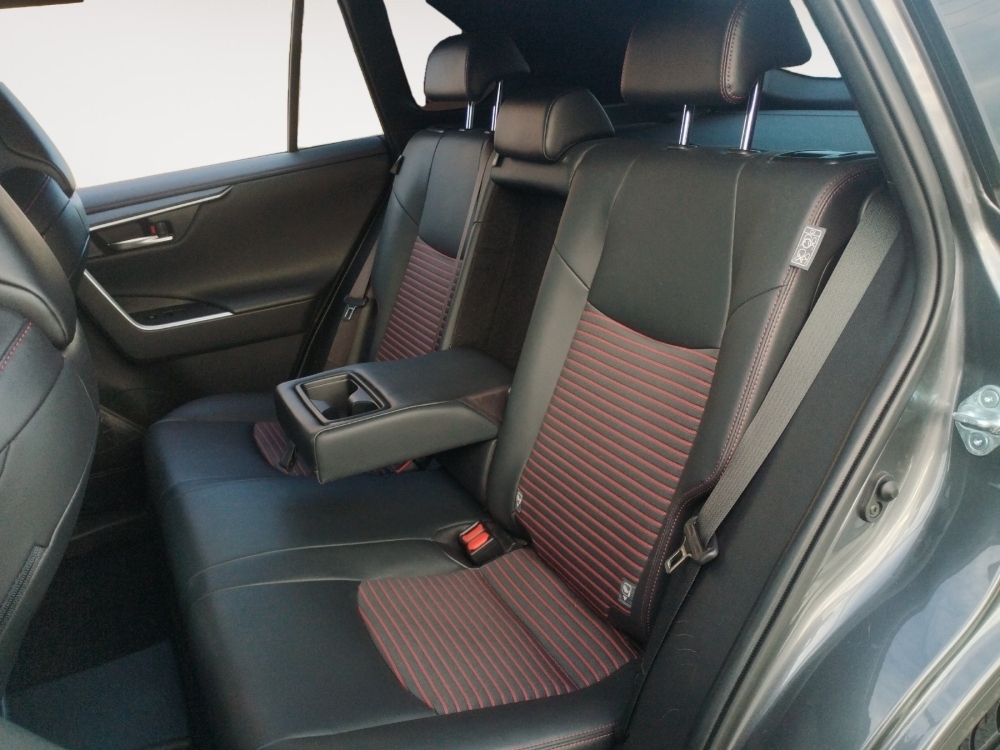 Suzuki Across 2.5 Plug-in Hybrid GLX E-Four foto 14