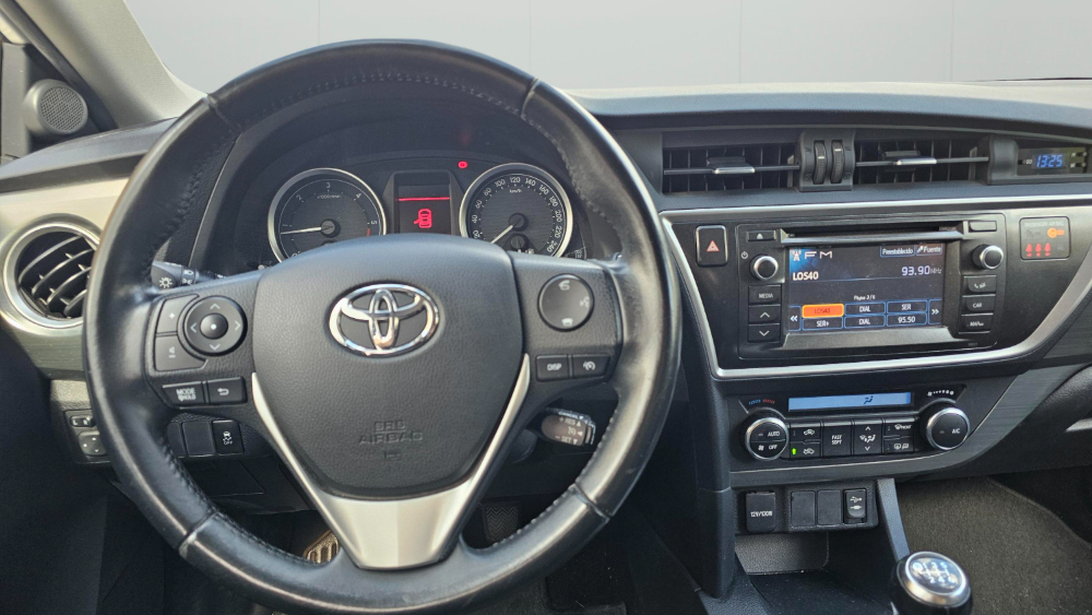 Toyota Auris Advance foto 3