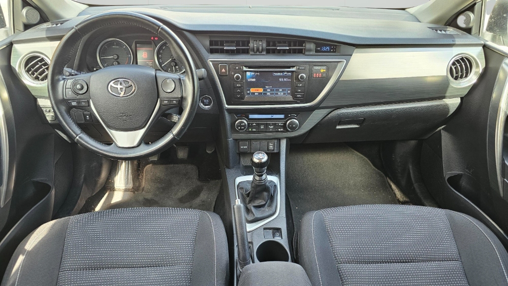 Toyota Auris Advance foto 14