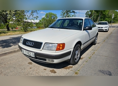 AUDI - AUDI 100